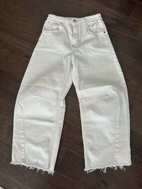 Just Black Cream High-Rise Barrel Jeans